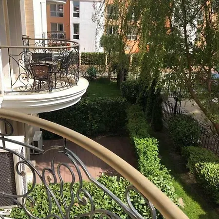 Комплекс Harmony Suites Monte Carlo Двустаен Апартамент Appartement Sunny Beach